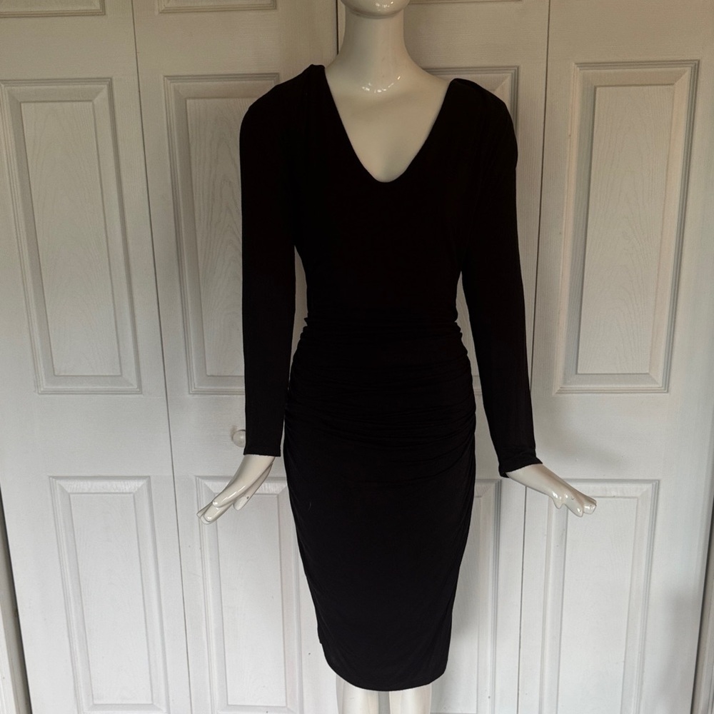 VENUS Elegant Black Long Sleeve  ruched Dress - Picture 2 of 8
